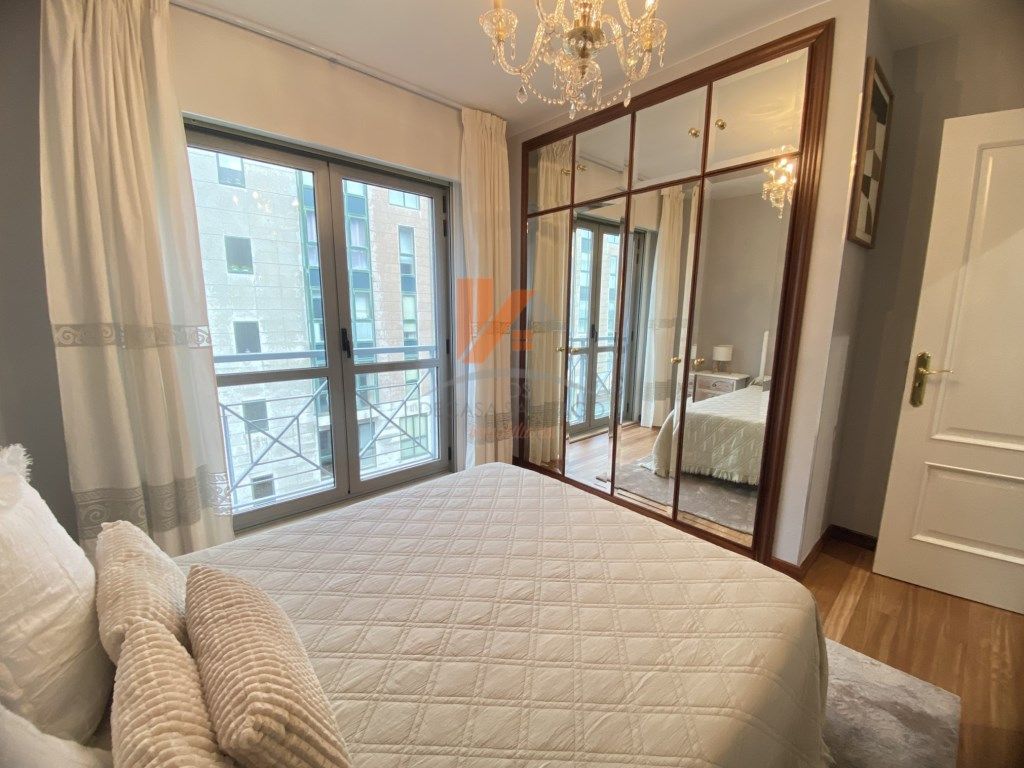 Bedroom of Apartment for rent in Santiago de Compostela   with Furnished