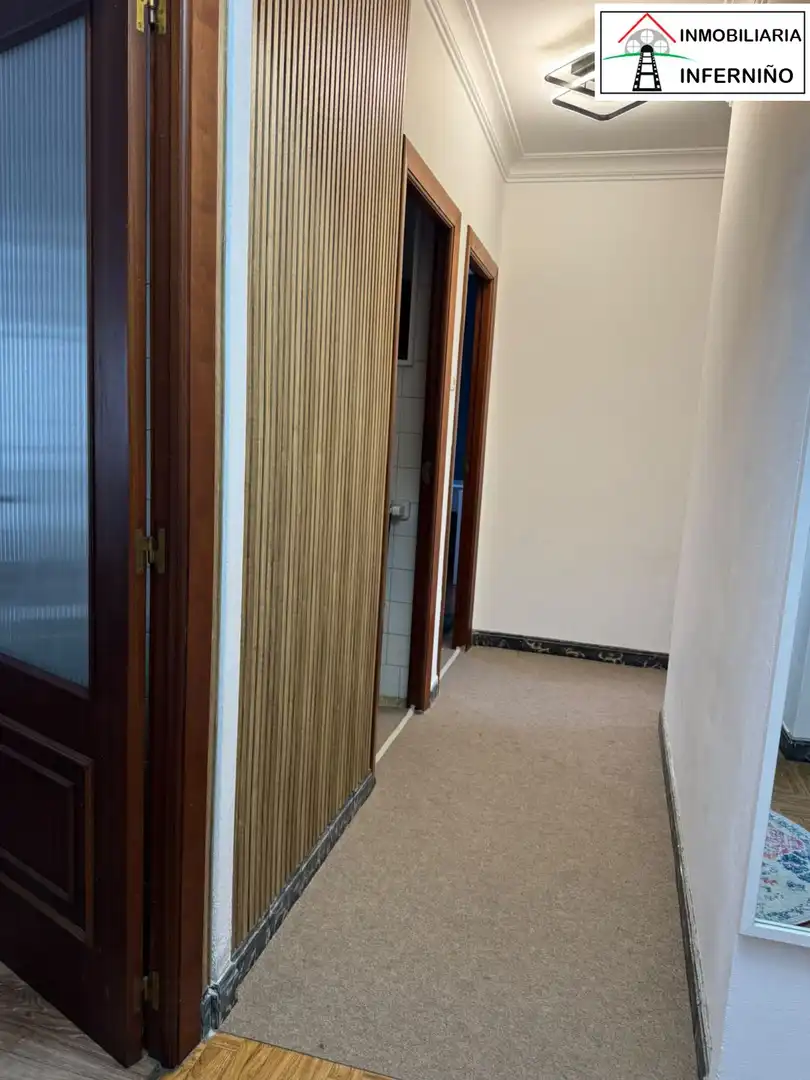 Wohnung zum Verkauf in Ferrol mit Abstellraum und Balkon