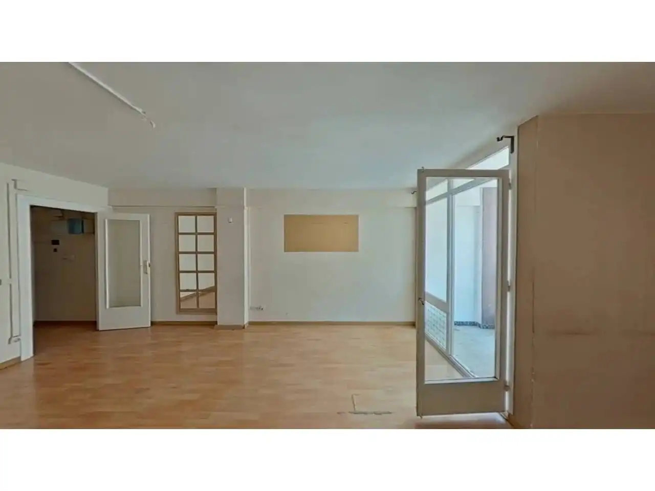 Piso en venta en Sant Feliu de Llobregat con Balcón