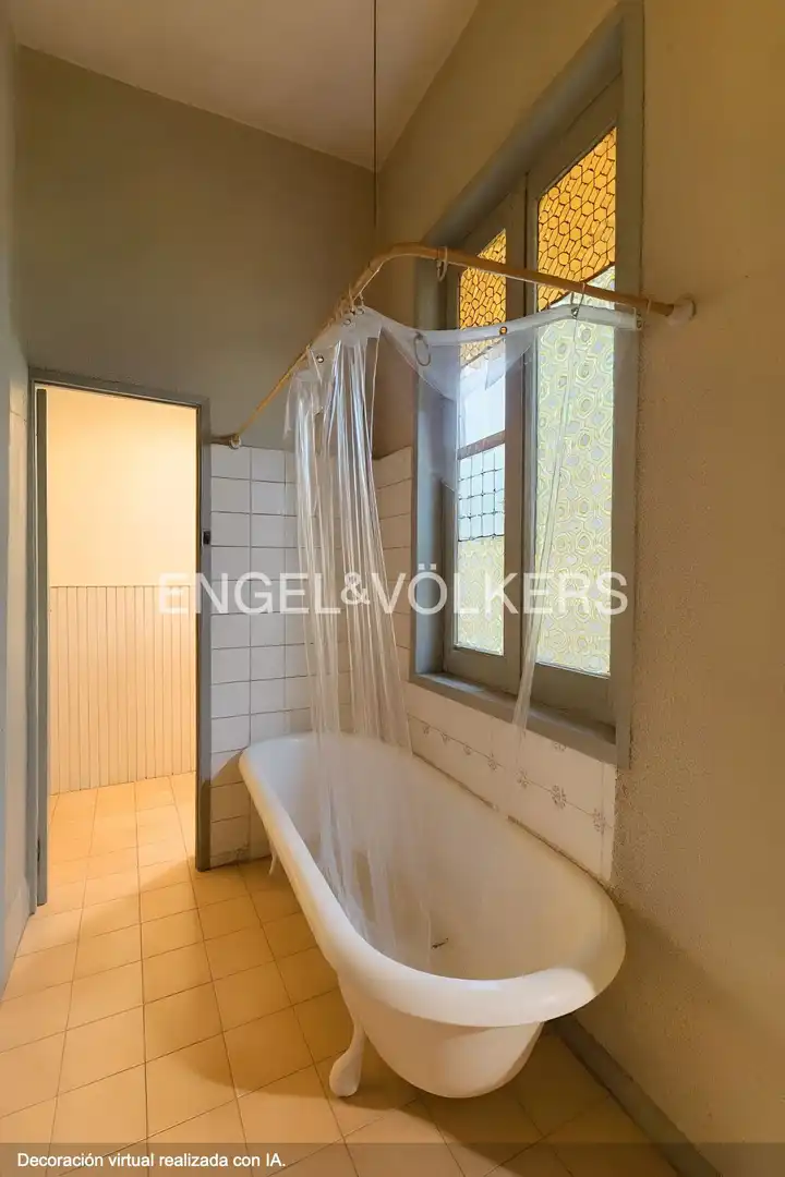 Badezimmer von Wohnung zum Verkauf in Madrid mit Heizung und Balkon