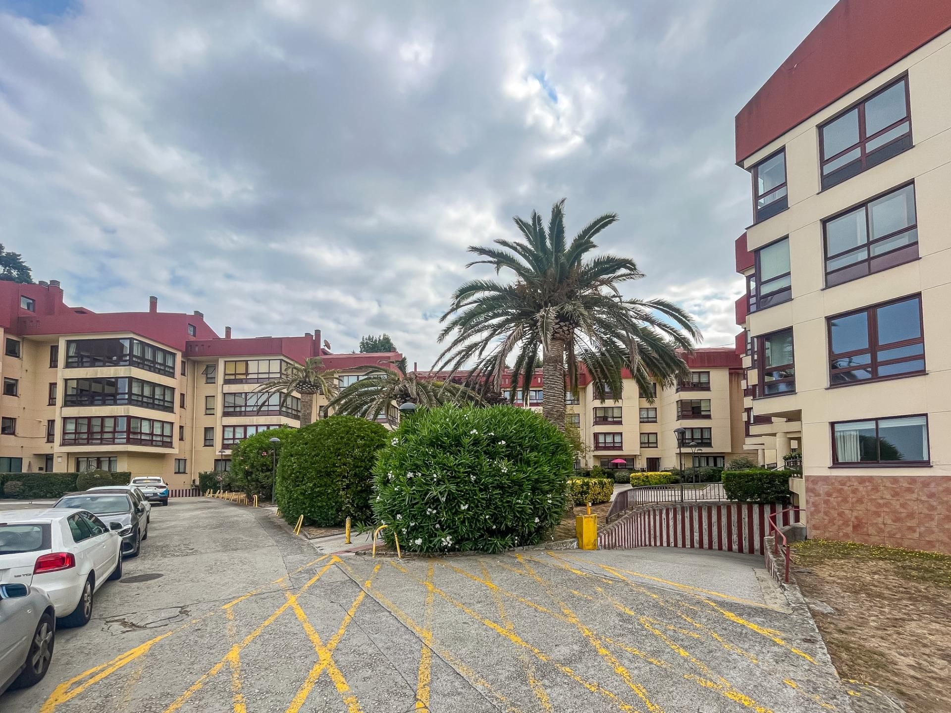 Exterior view of Planta baja to rent in Oleiros  with Heating, Terrace and Storage room