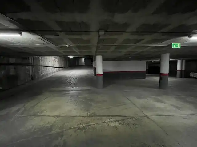 Einzelparkplatz mit Aufzug zum Verkauf in Plaça del Doctor Galtés 2, imagen 4