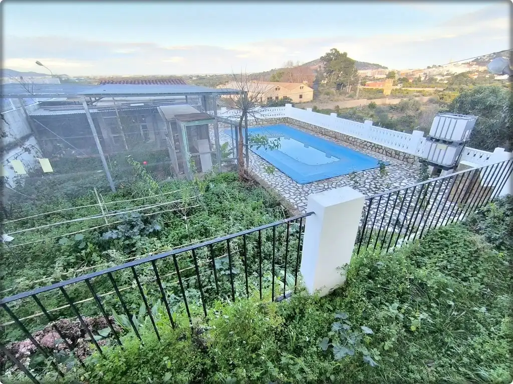 Houses for sale in Potries