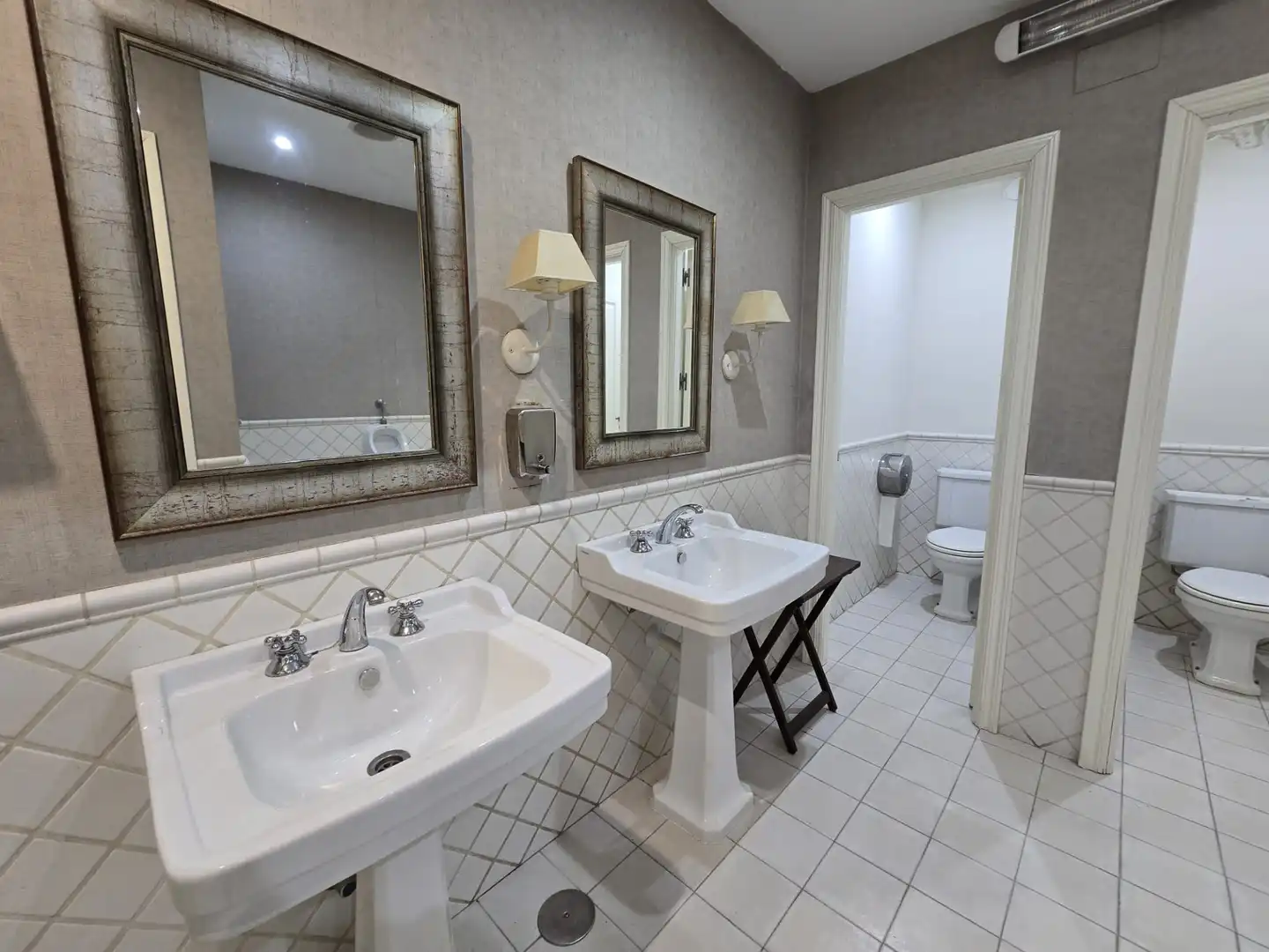 Bathroom of Buildings for sale in Esquivias  with Alarm
