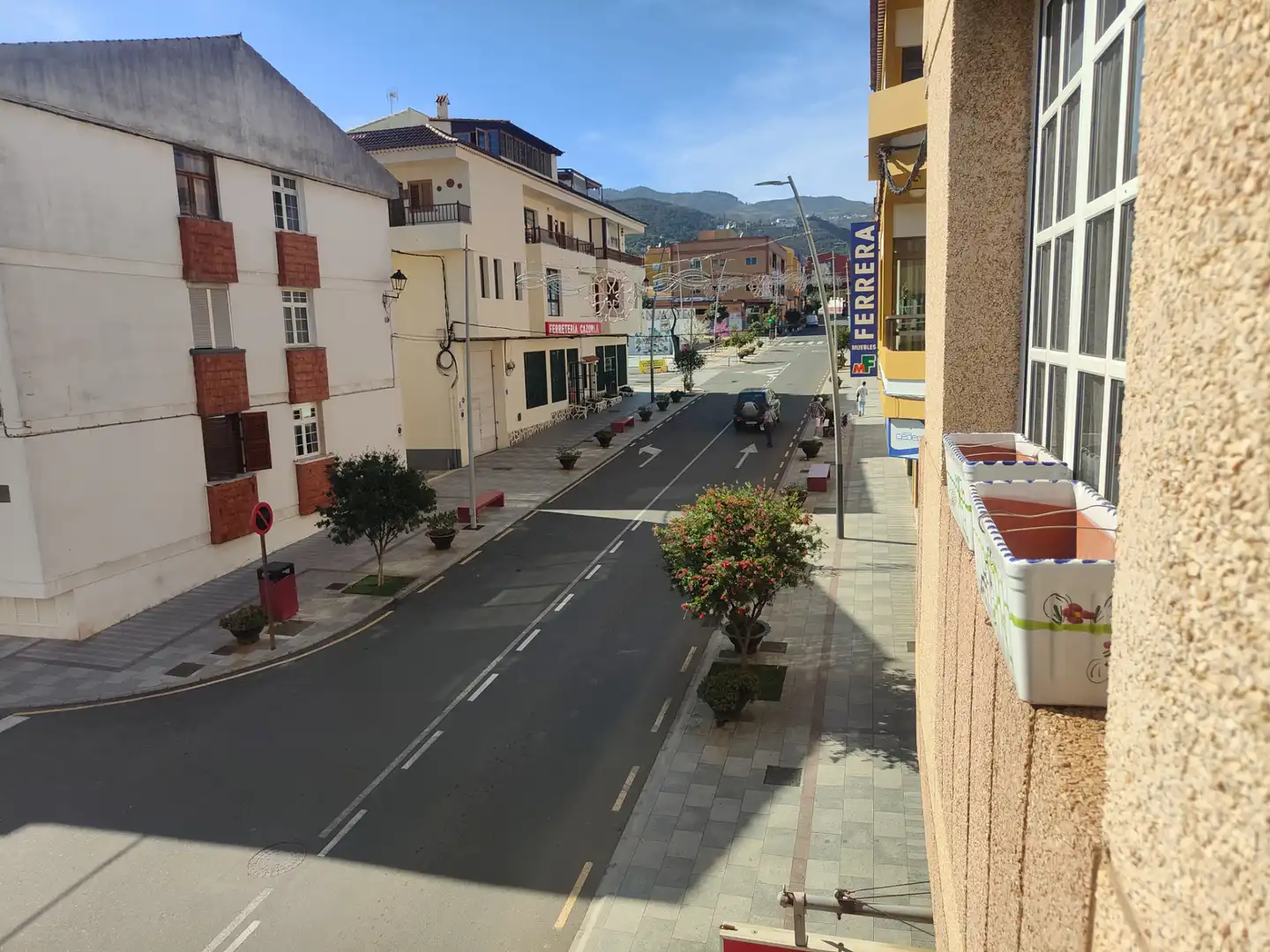 Vista exterior de Piso en venta en Vega de San Mateo con Terraza, Trastero y Amueblado