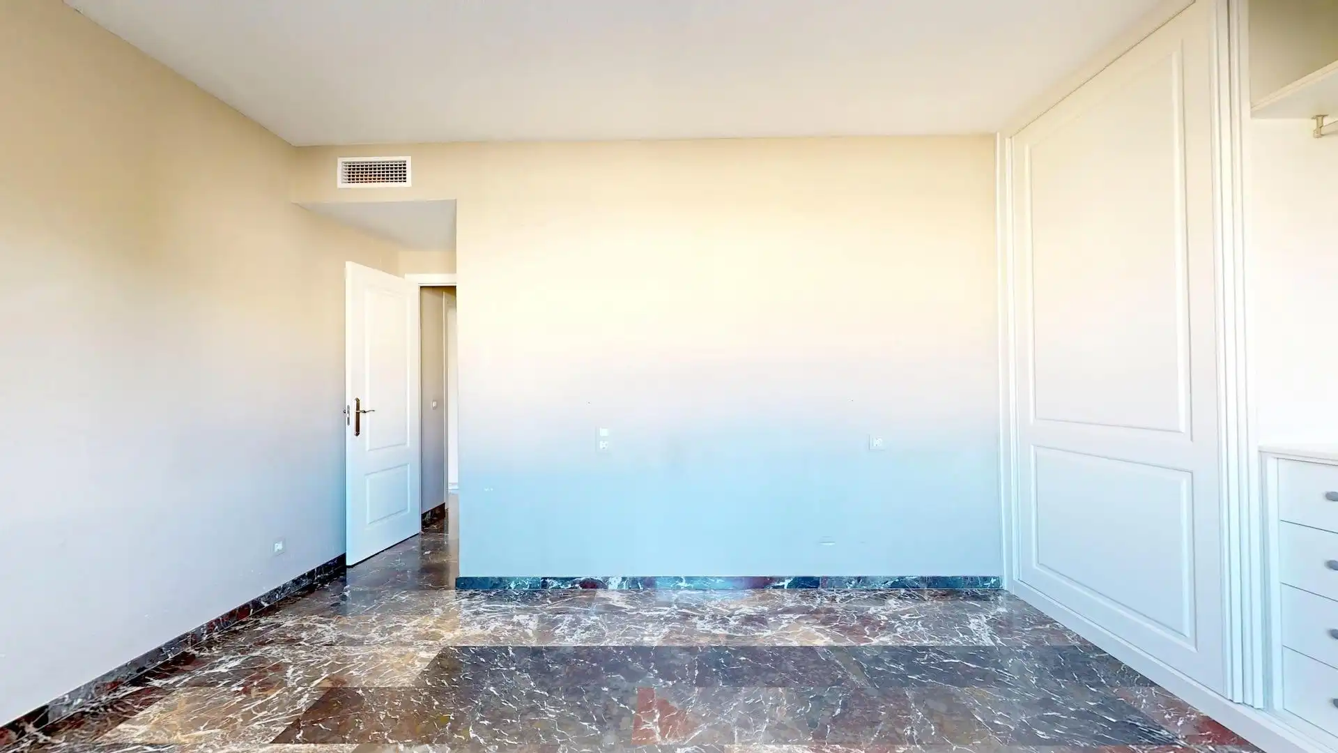 Piso en venta en Córdoba con Aire acondicionado, Terraza y Trastero