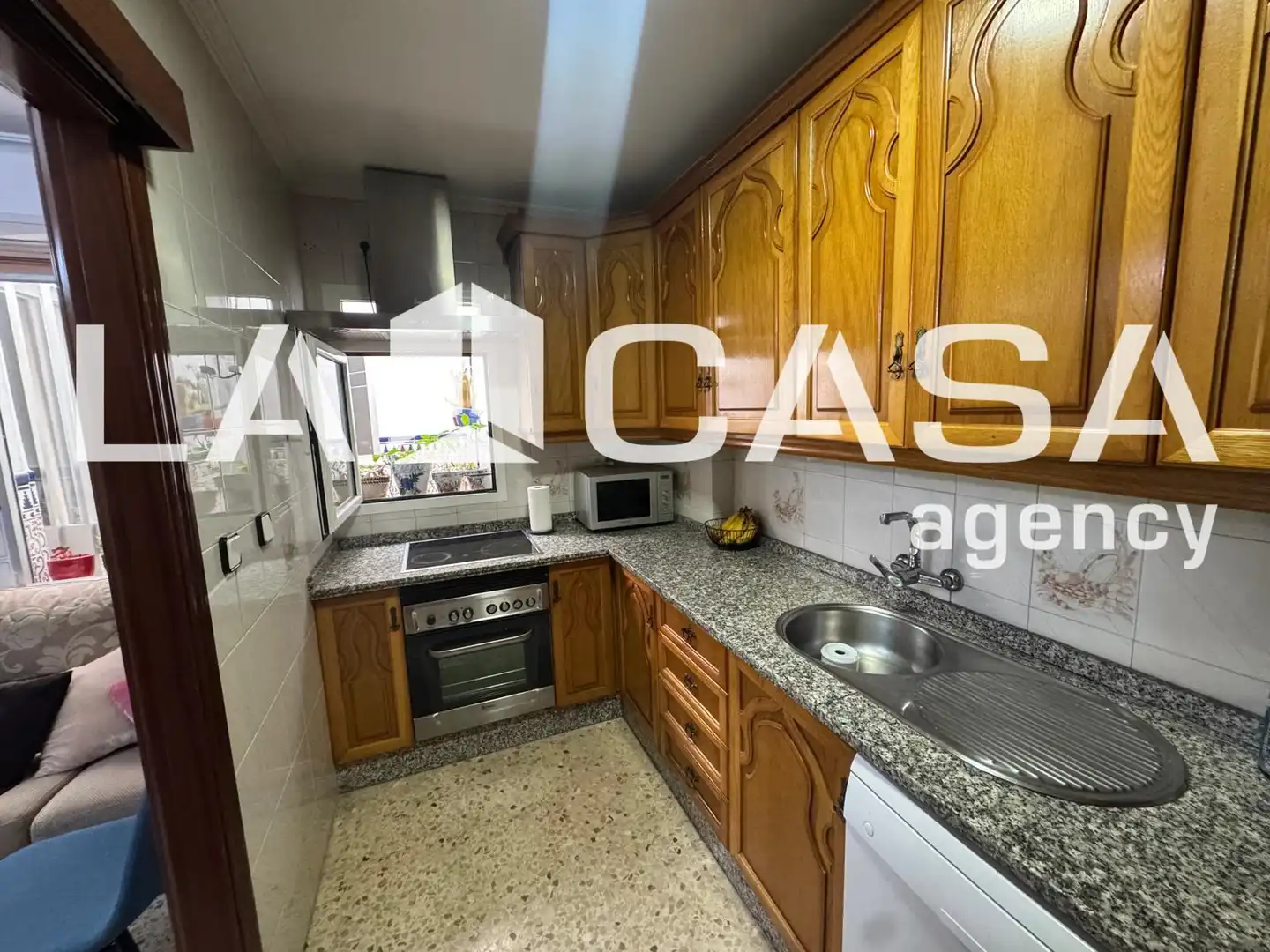 Kitchen of Houses for sale in Sevilla  with Air Conditioner and Storage room