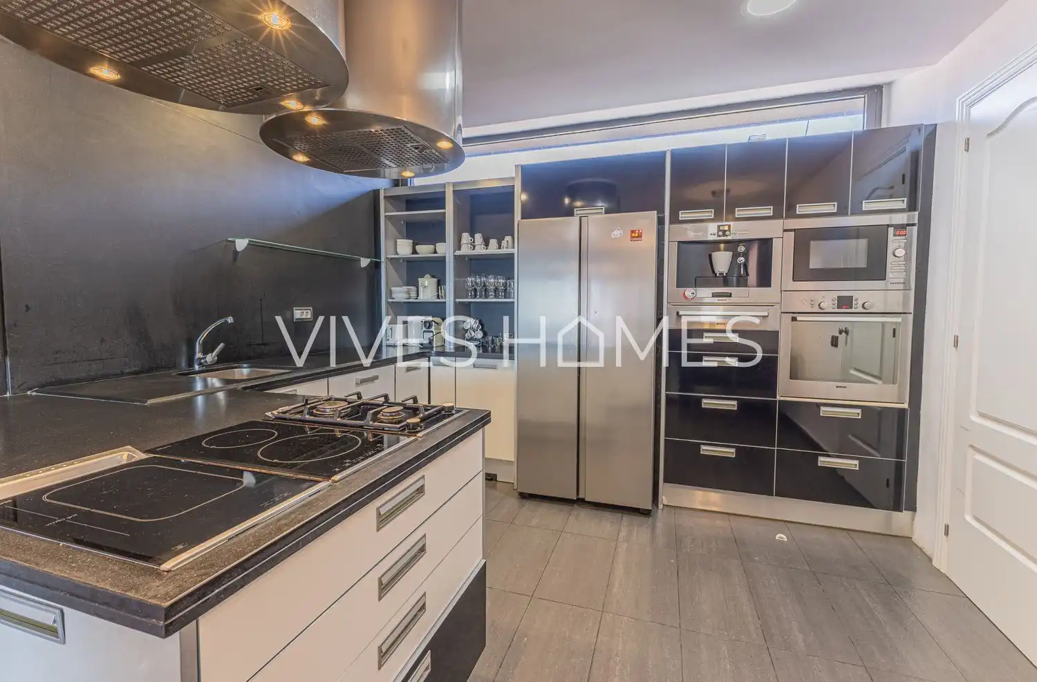 Cocina de Casa o chalet en venta en Caldes d'Estrac con Aire acondicionado, Calefacción y Jardín privado