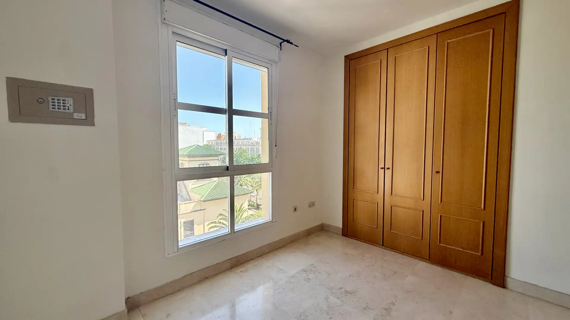 Schlafzimmer von Wohnung zur Miete in Cádiz