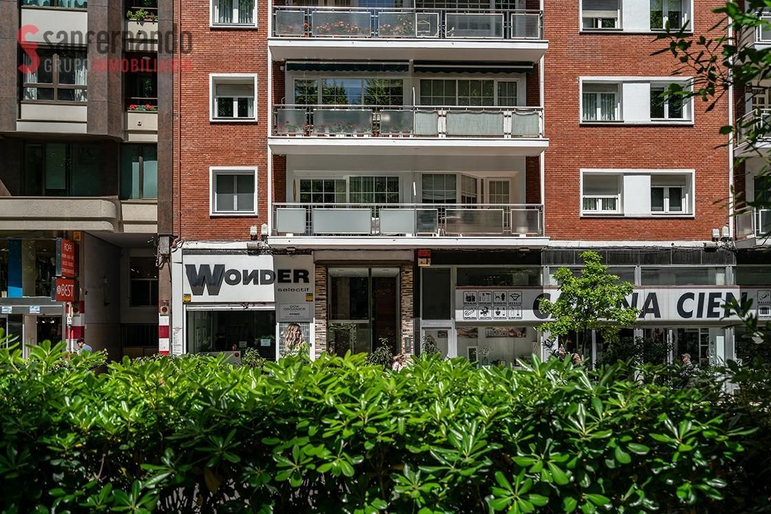 Vista exterior de Pis en venda en Santander amb Calefacció