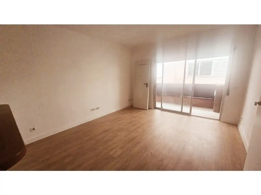 Piso en venta en Carrer de Jovara, Calella