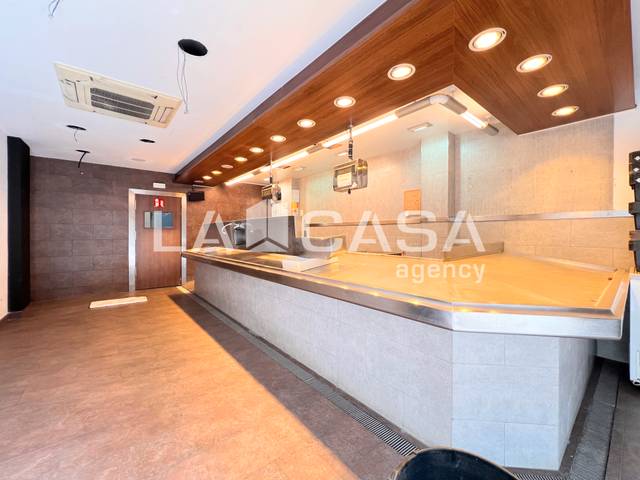 Local comercial en Alquiler en La Verneda i la Pau