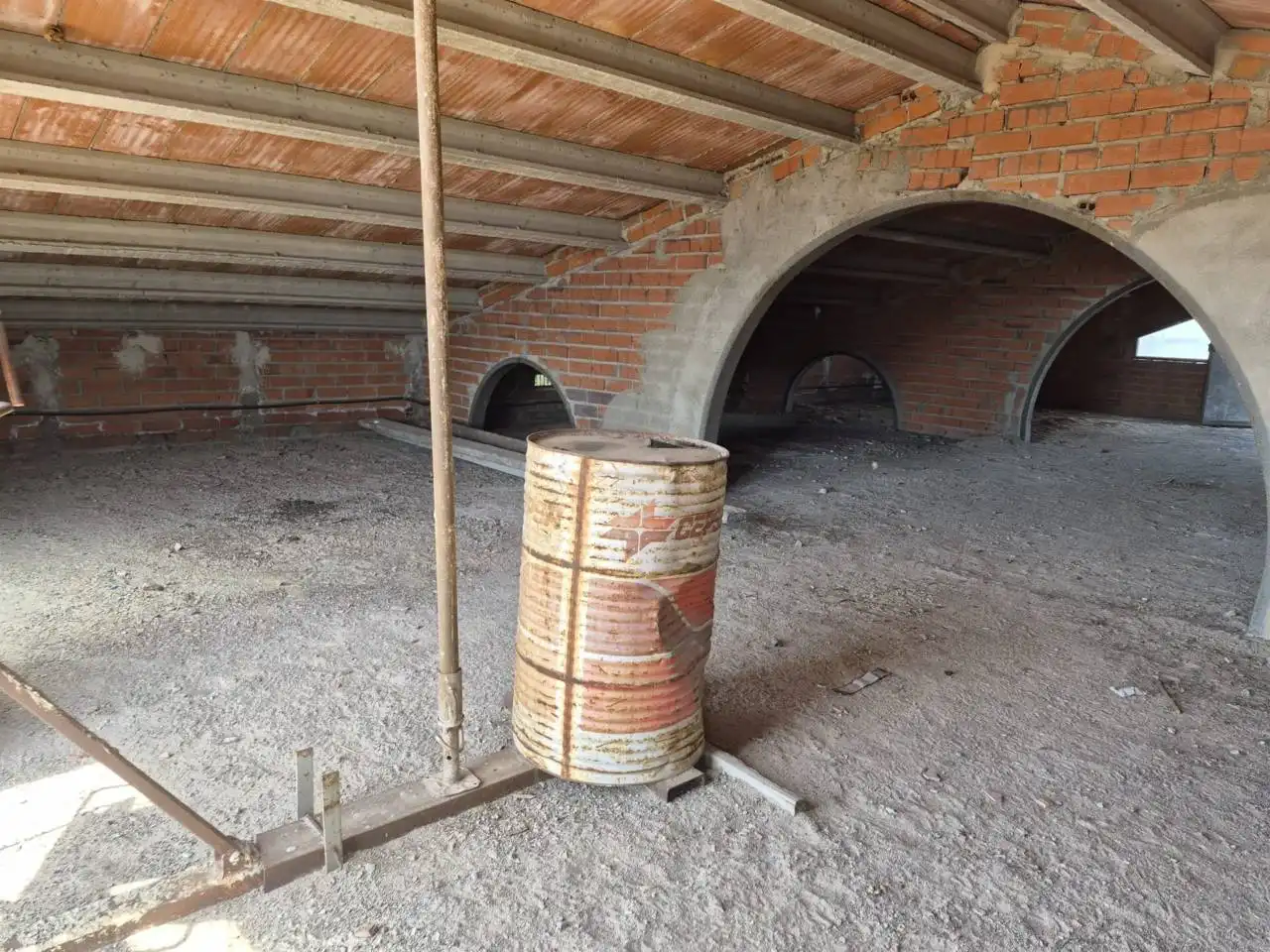 Nave industrial de alquiler en Vilafant