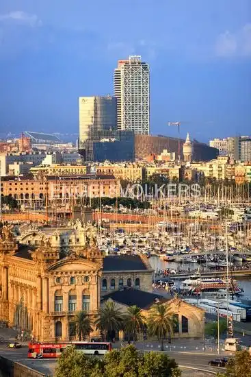 Flat for rent in Barcelona  with Air Conditioner, Heating and Storage room