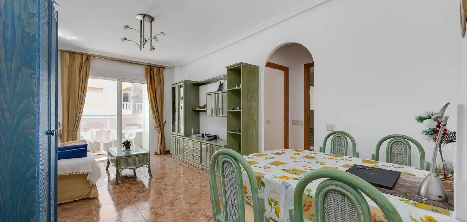 Menjador de Apartament en venda en Torrevieja amb Aire condicionat, Calefacció i Terrassa