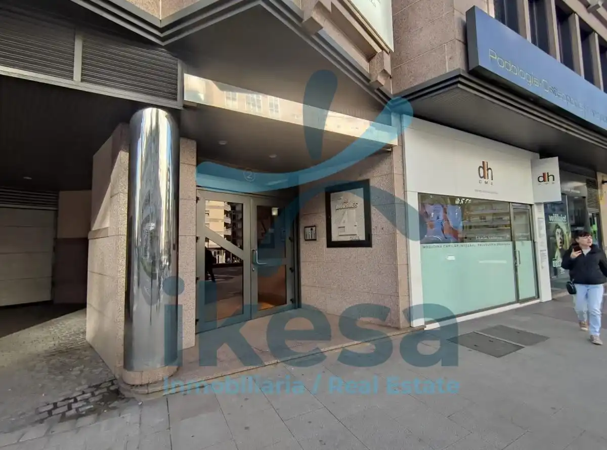 Vista exterior de Oficina en venta en Vigo 