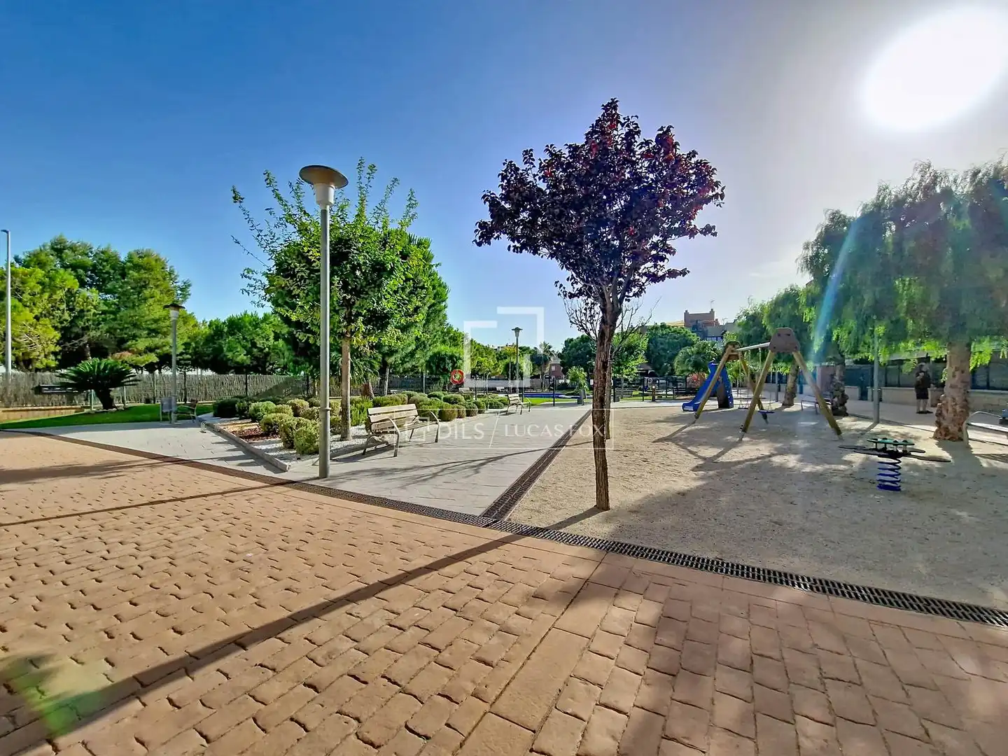 Vista exterior de Piso en venta en Cubelles con Aire acondicionado, Calefacción y Jardín privado