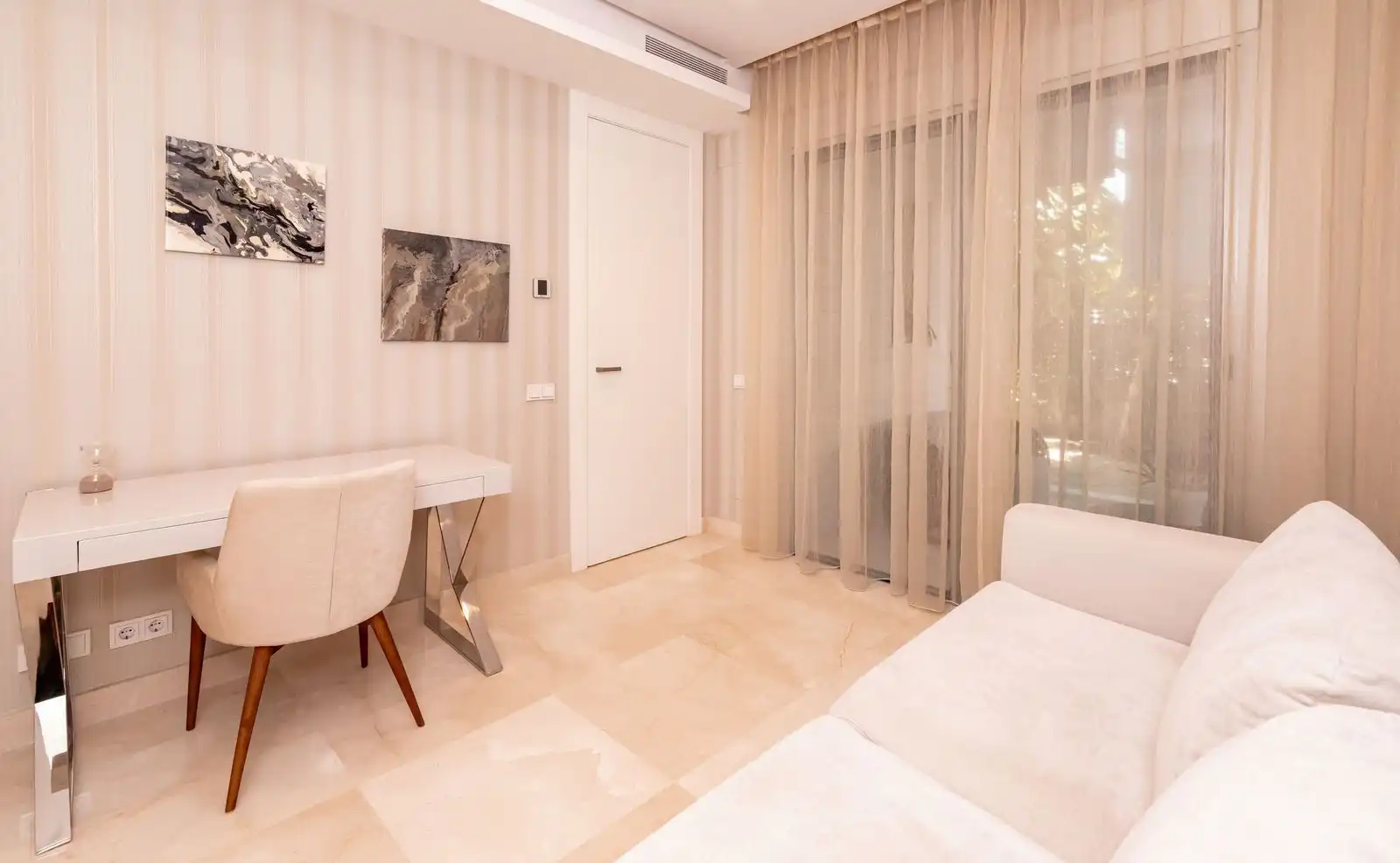Chalet con piscina en venta en San Pedro de Alcántara, imagen 9