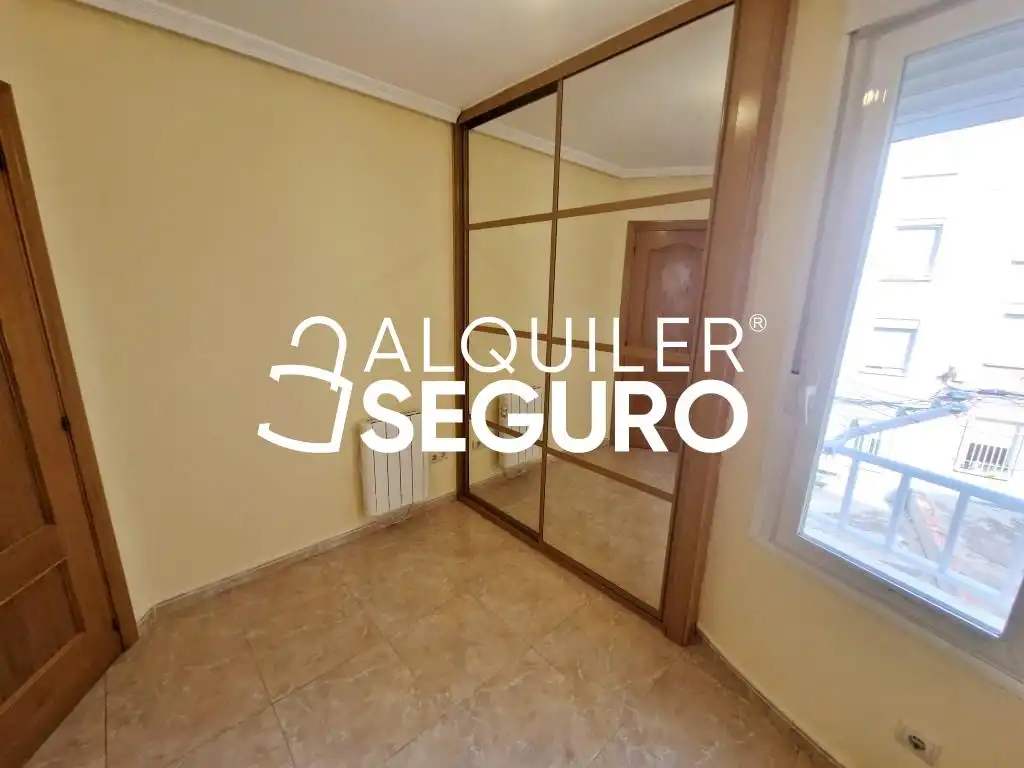 Bedroom of Flat for rent in Móstoles  with Heating and Storage room