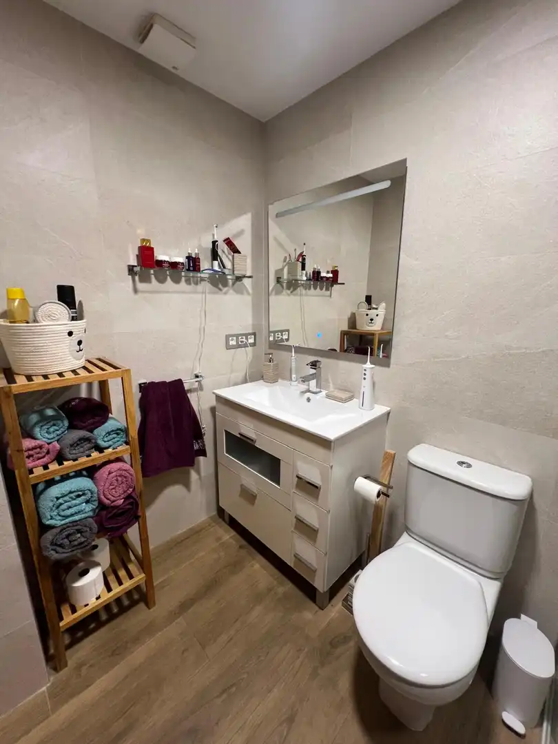 Baño de Piso en venta en  Logroño con Calefacción, Terraza y Trastero