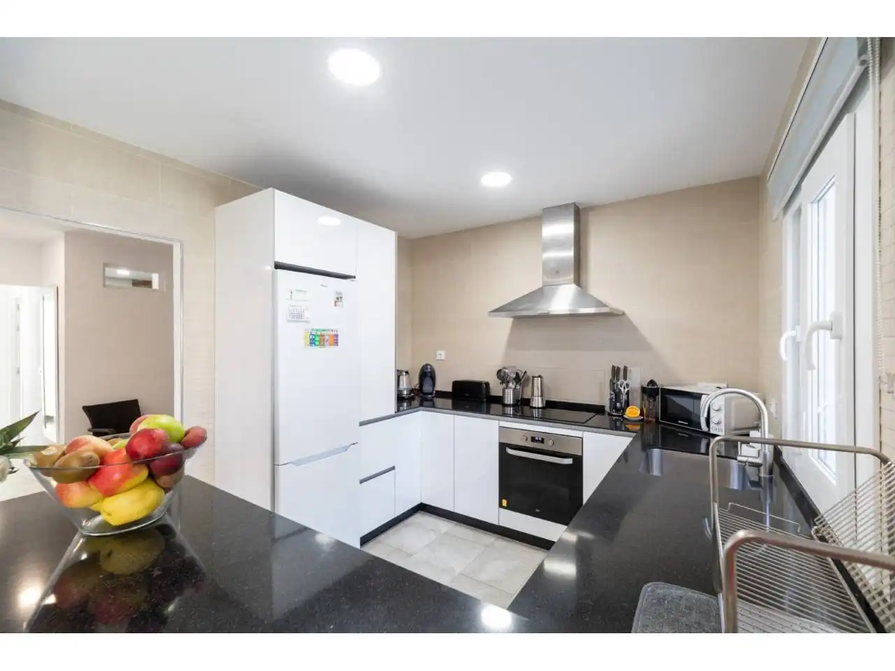 Cocina de Casa o chalet en venta en Chiclana de la Frontera con Aire acondicionado, Jardín privado y Terraza