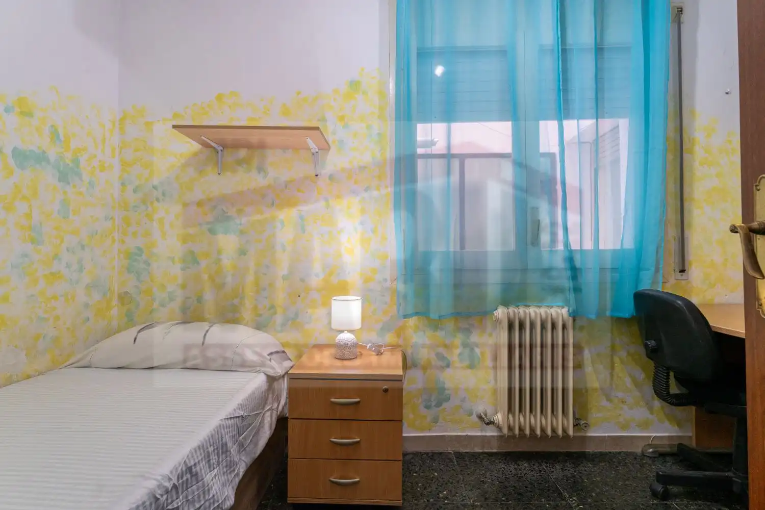 Habitación de Piso en venta en Reus con Calefacción, Terraza y Trastero