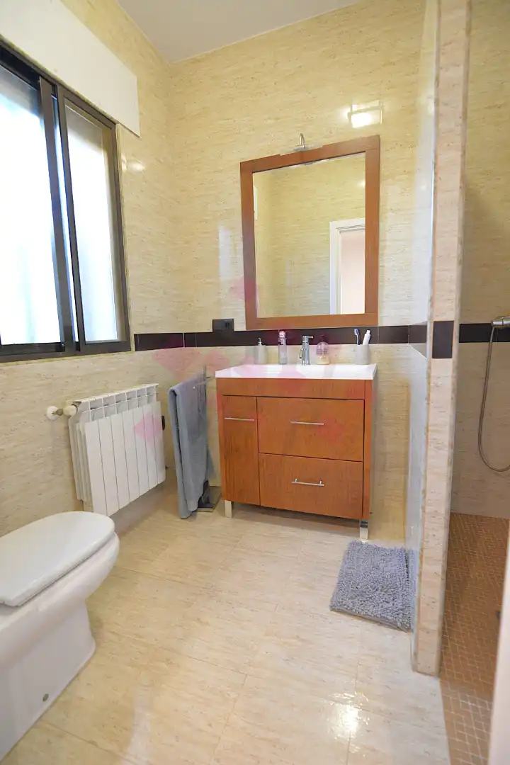 Bathroom of Houses for sale in Picón  with Air Conditioner, Heating and Private garden