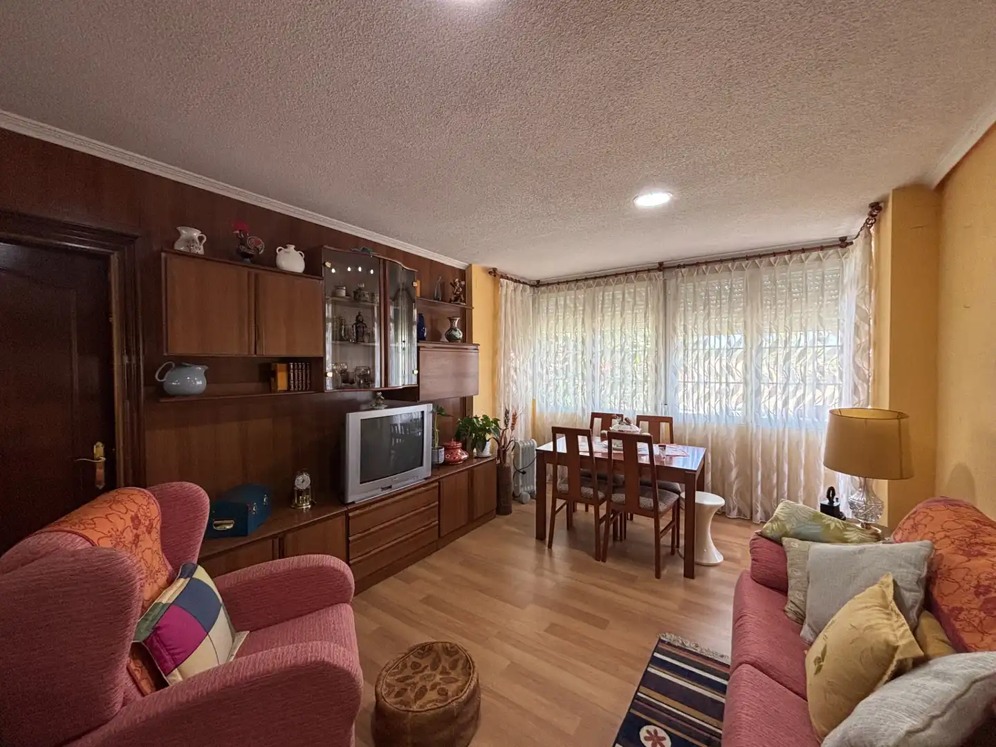 Sala de estar de Piso en venta en Madrid con Calefacción, Terraza y Amueblado
