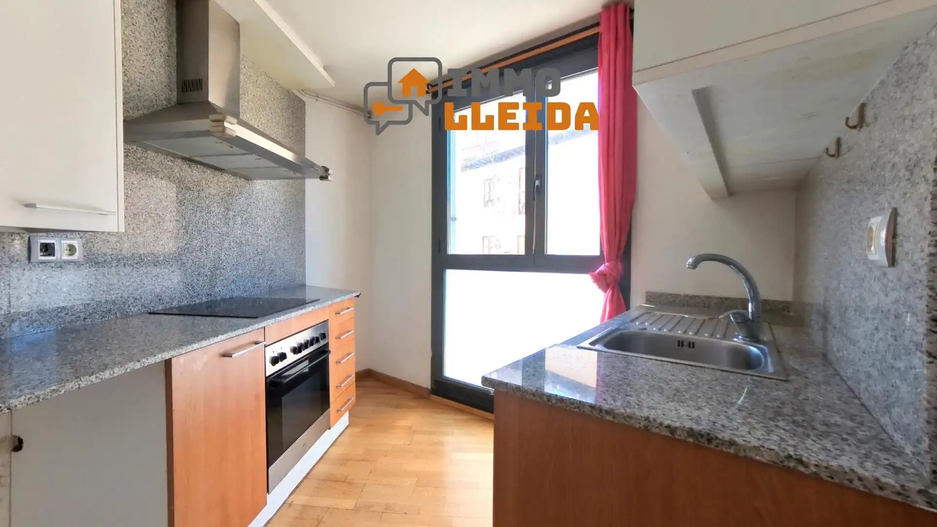 Cuina de Pis en venda en Lleida amb Calefacció i Balcó