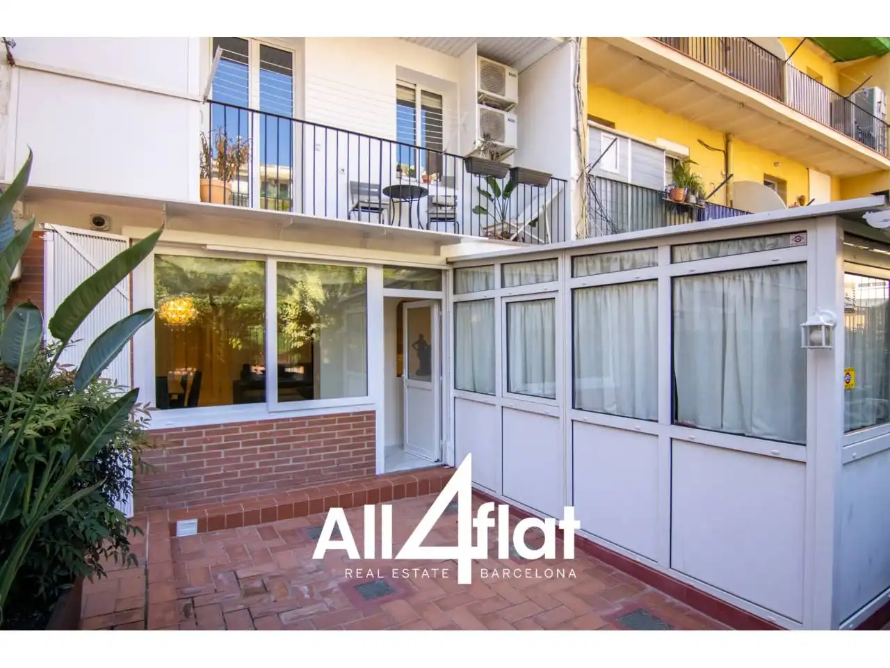 Flat with lift for sale in Calle Villarroel, imagen 2