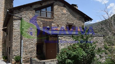 Casa de piedra con carácter tradicional y vistas espectaculares en Castellbò Pirineos Catalanes