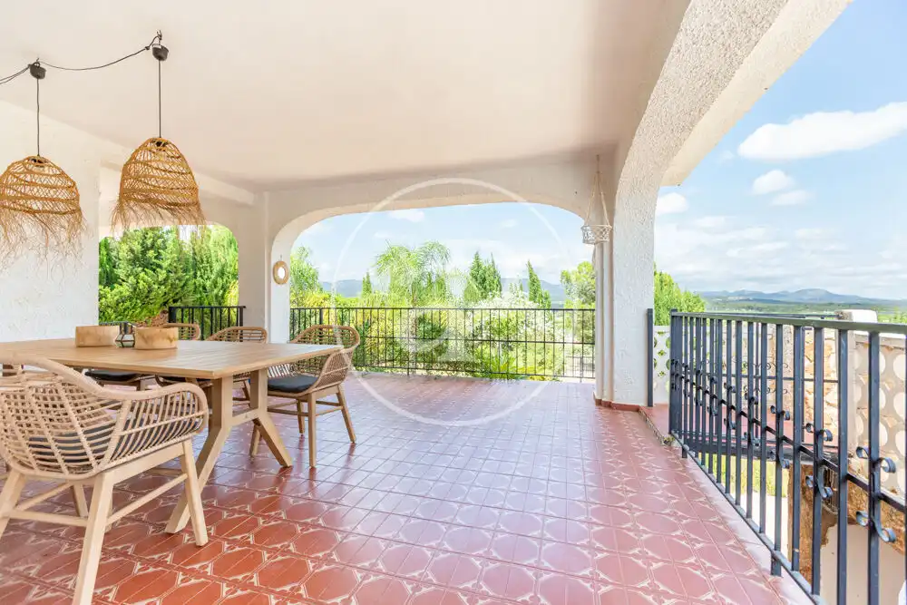 Terrassa de Casa o xalet en venda en La Pobla de Vallbona amb Aire condicionat, Calefacció i Jardí privat