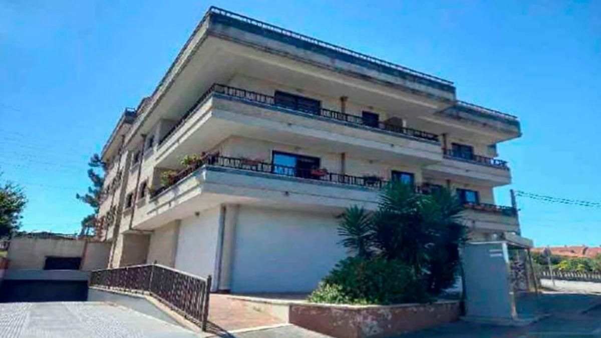 Vista exterior de Oficina en venda en Sanxenxo