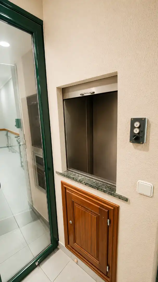 Terraza de Dúplex en venta en La Bisbal d'Empordà con Terraza, Balcón y Internet