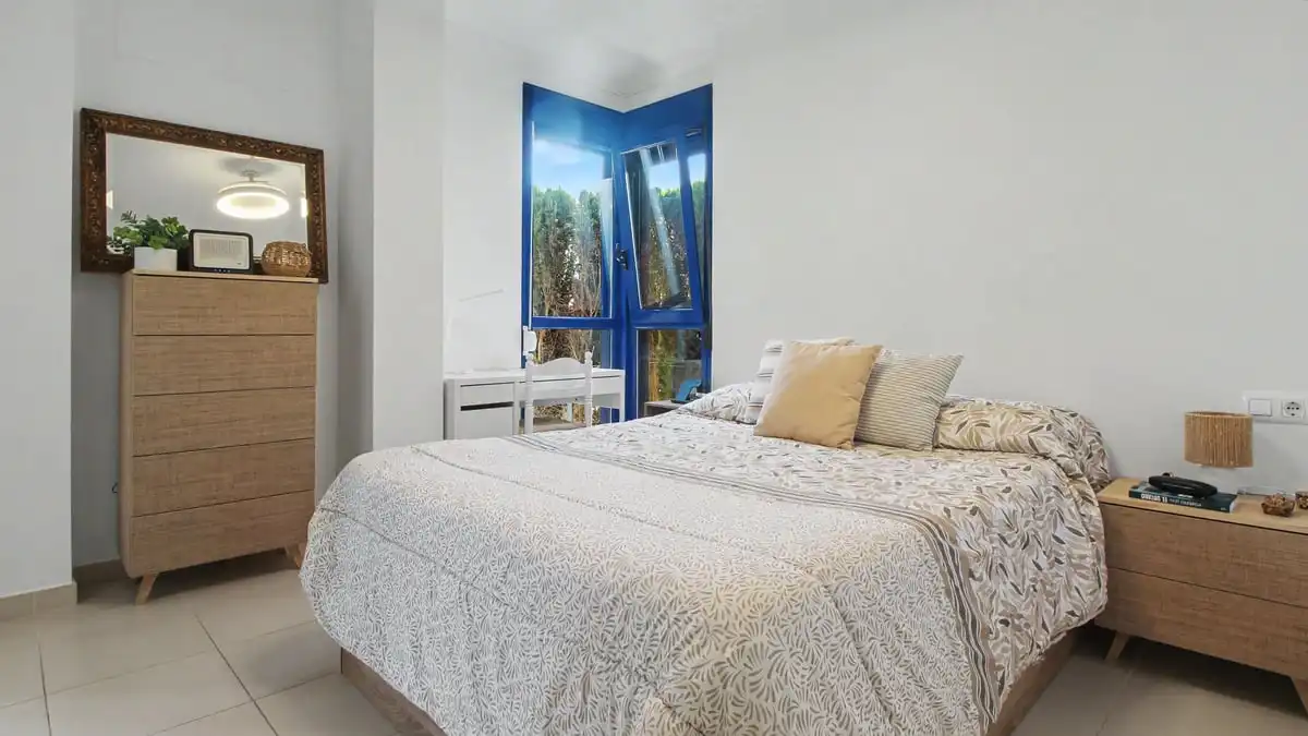 Habitación de Apartamento en venta en Dénia con Aire acondicionado, Calefacción y Jardín privado