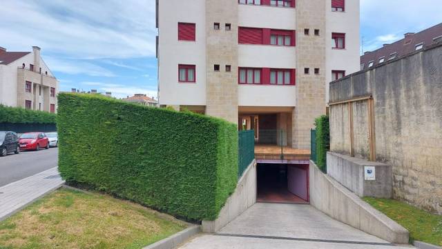 Garaje en Alquiler en Calle de Margarita Salas, 1 en Les Mestes