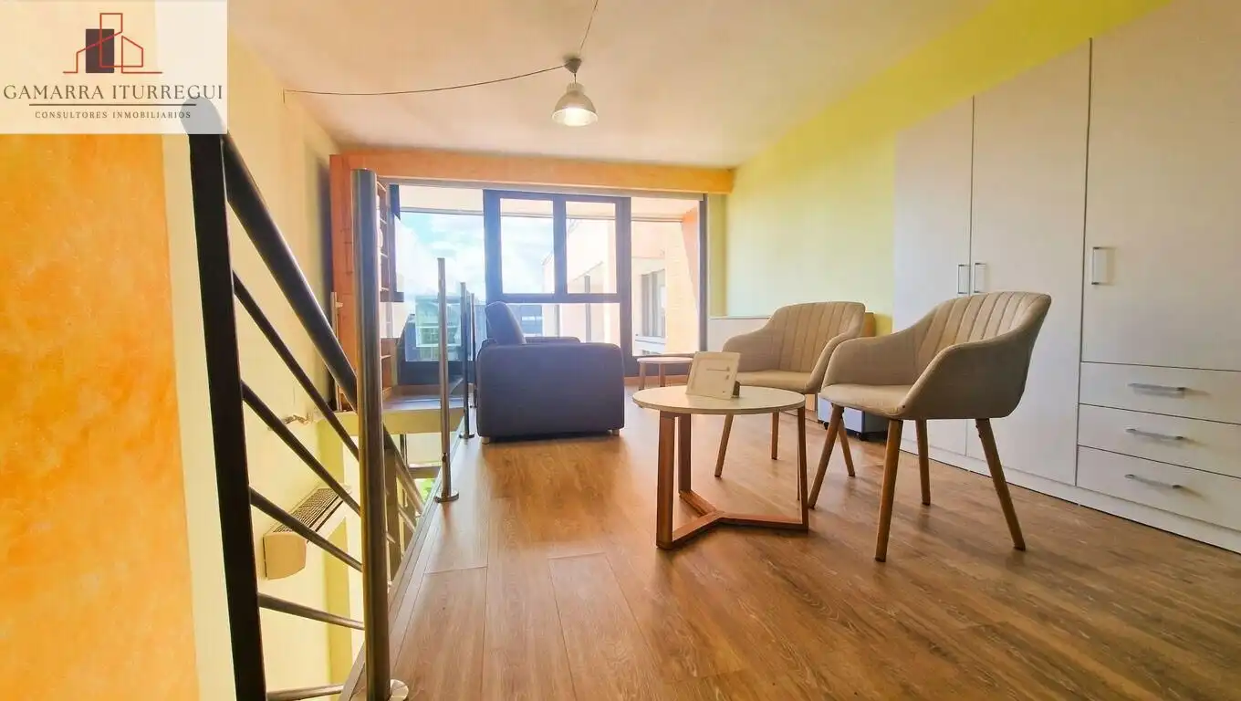 Sala de estar de Loft de alquiler en Tres Cantos con Aire acondicionado, Amueblado y Balcón