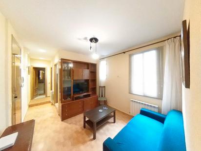 Living room of Flat to rent in  Madrid Capital  with Heating, Furnished and Washing machine