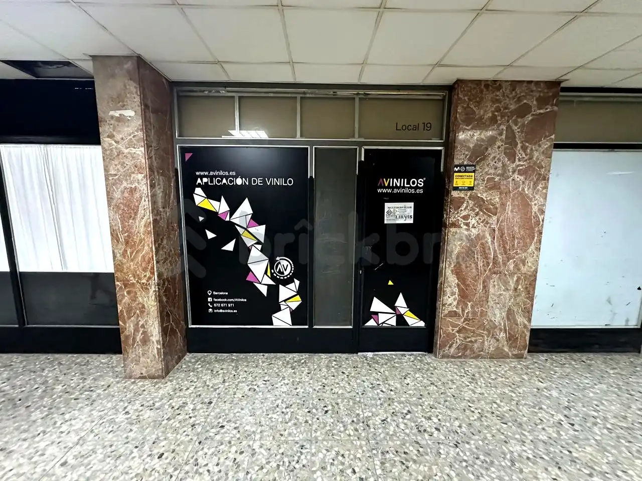 Commercial properties for sale in Barcelona  with Air Conditioner
