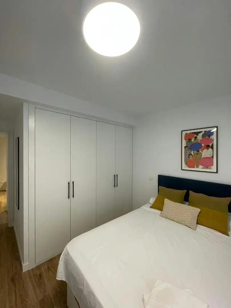 Bedroom of Flat for rent in Madrid  with Air Conditioner, Heating and Furnished