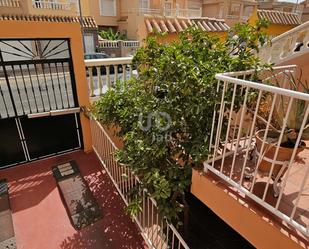 Vista exterior de Casa o xalet en venda en Huércal de Almería amb Aire condicionat