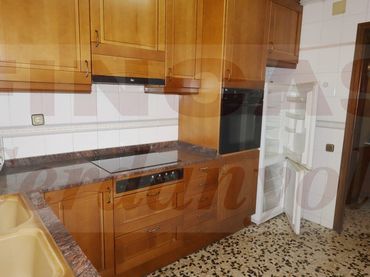 Pis amb balcó en venda a Centre - Cordelles