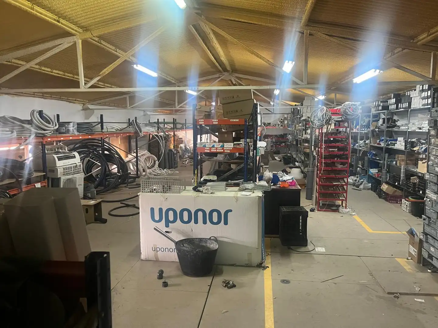 Nave industrielle à vendre à Los Franceses – La Vega