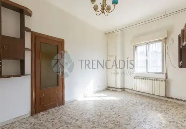 Wohnung zum Verkauf in CL MANGANESO  Es:A PL: Pt:A  MADRID (MADRID)
