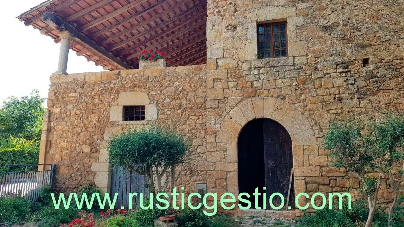 Country homes for sale in Serinyà