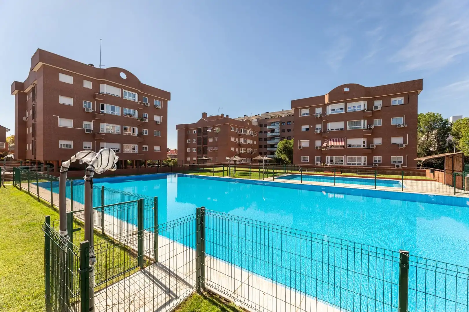 Flat with pool for sale in Casco Histórico