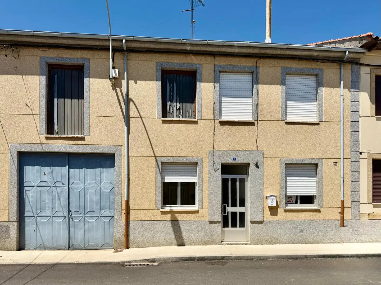 Casa en venta en Plaza la Iglesia 5