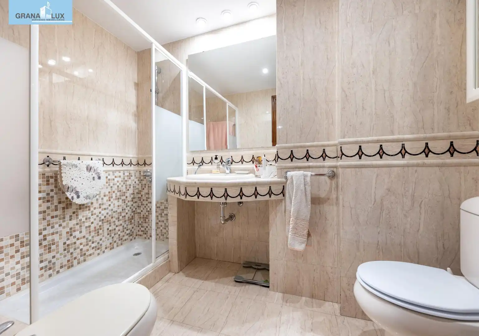 Flat with terrace for sale in Calle DOCTOR ADELARDO MORA, imagen 23