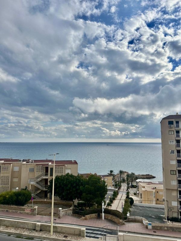 Vista exterior de Apartamento en venta en Santa Pola con Calefacción, Terraza y Trastero