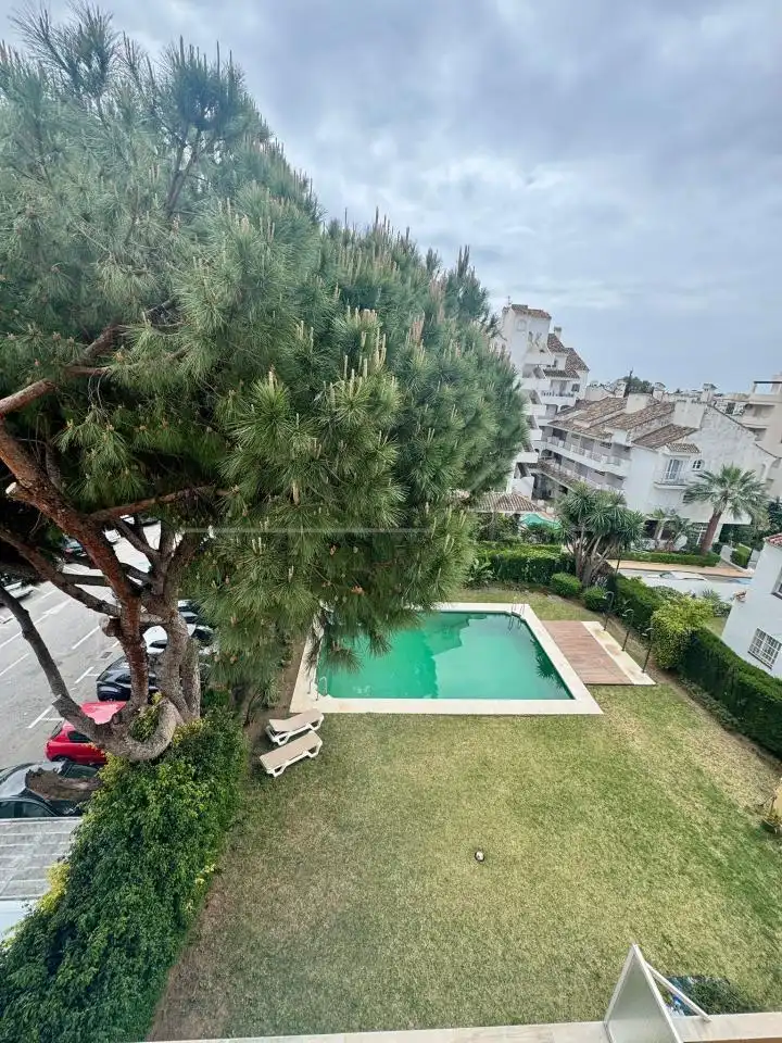 Piscina de Apartamento en venta en Marbella con Aire acondicionado, Calefacción y Terraza